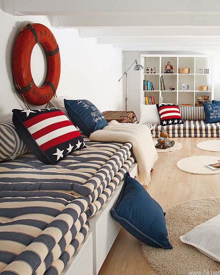 航海格调的男孩卧室